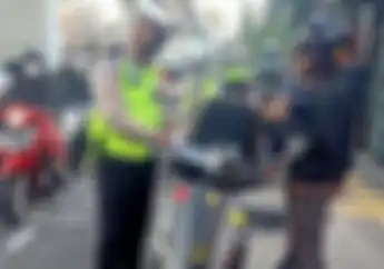Bener Gak Nih, Telat Bayar Pajak Motor Bisa Ditilang Polisi Saat Razia