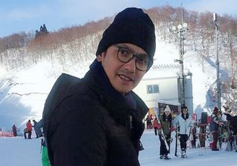 Sempat Kepincut Pesona Ratu Sinetron Keturunan Bangsawan Sampai Bela-belain Nikah di Tanah Suci, Tengok Nasib Aktor Ganteng Ini Setelah Selamat dari Maut Hingga Kaki Nyaris Diamputasi!