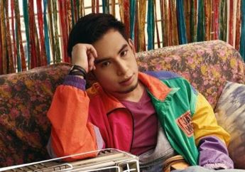 Bikin Bulu Kuduk Merinding, Niko Al Hakim Tak Sengaja Rekam Penampakan Horor di Belakang Sang Anak, Sosok Berwajah Mengerikan Ini Bikin Gempar