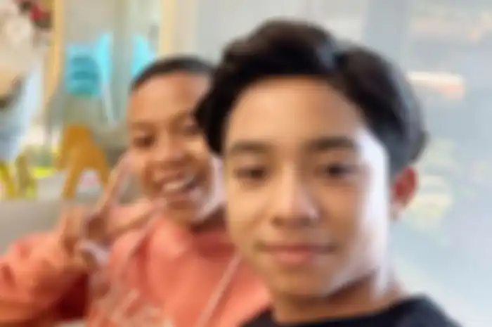Betrand Peto dan sang adik, Kevin