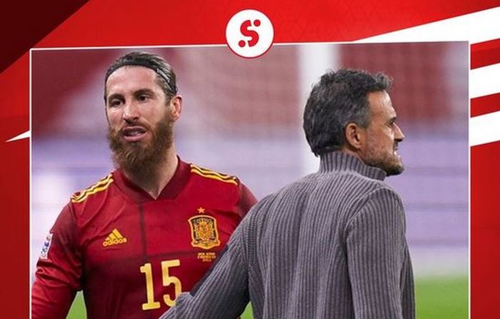 Sergio Ramos (kiri) tidak lagi masuk skuad timnas Spanyol pilihan pelatih Luis Enrique.