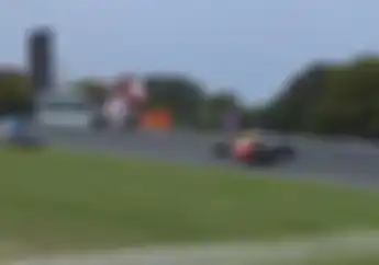 Video Adik Marc Marquez Tabrak Pembalap Lain di Kualifikasi Moto2 Australia, Motor Meluncur Liar