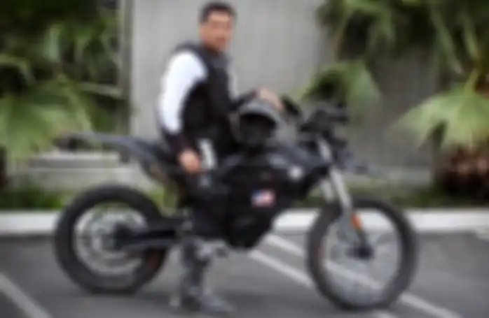 Kelincahan Zero MMX menarik hati pasukan khusus Los Angeles 