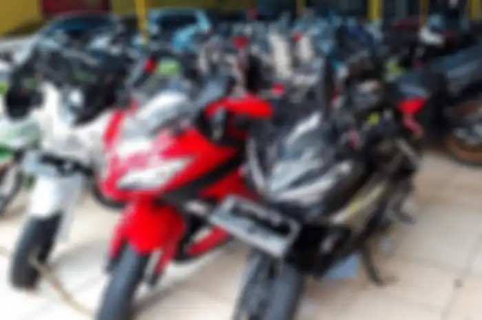 Jual motor bekas.