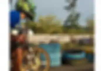 Video Drag Bike Mio Vs Ninja Kiriman Pembalap Ini Bikin Ngakak Abis..