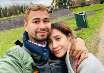 Pamer Foto Cium Mesra Raffi Ahmad di Paris, Nagita Slavina Justru Bikin Salfok Karena Pakai Tas Selempang Harga Rp217 Juta
