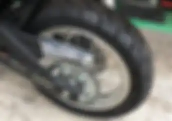 Ban Besar Emang Bikin Motor Terlihat Keren, Ini Efek Negatifnya..