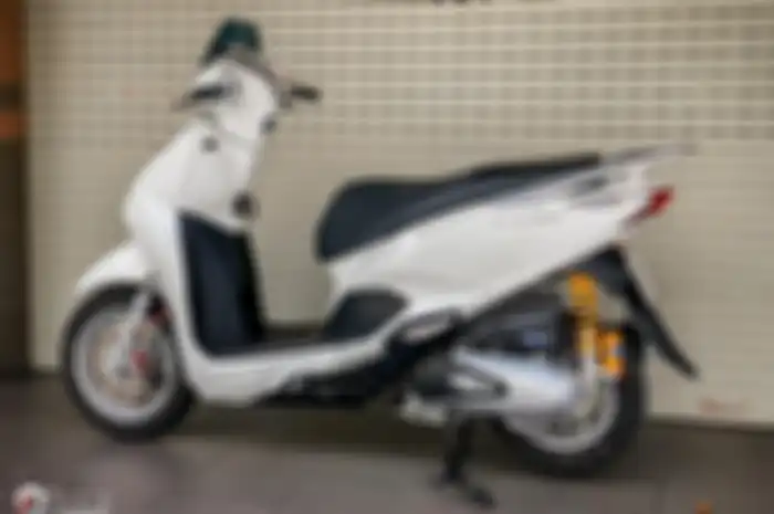 Fokus di pengereman, motor modifikasi Honda Lead 125 ini bisa jadi inspirasi nih!