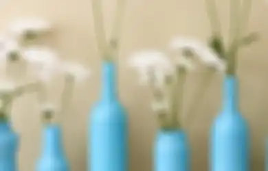 4 Ide Mudah Bikin Rumah Lebih Indah, Termasuk Bikin Botol Berenamel