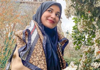 Cantiknya Istri Teuku Wisnu Saat Tampil Santun Pakai Tunik, Tas Seharga Rp209,8 Juta yang Dipakai Malah Bikin Salah Fokus!