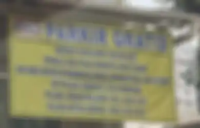 Rame Soal Spanduk Parkir Gratis, Ini Penjelasan Alfamart dan Indomaret