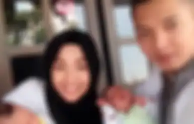 Sibuk Urusi Anak Kembar, Janda Dory Harsa Ungkap Perasaannya Melihat Mantan Suami Menikah Lagi dengan Nella Kharisma, Thari Eka: Kalau ke Nikahan Bawa...