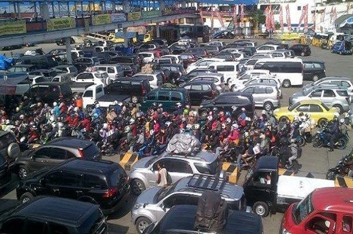 Ilustrasi. Mulai 15 April 2023, pemudik motor musti lewat Pelabuhan Ciwandan, bukan Pelabuhan Merak.