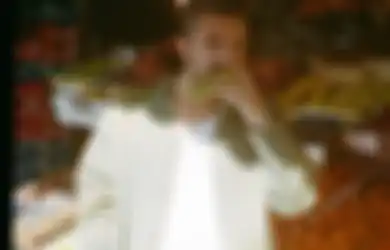 Disinggung Soal Cara Nulis Lagu, bbno$: Gue Mah Spontan Aja!