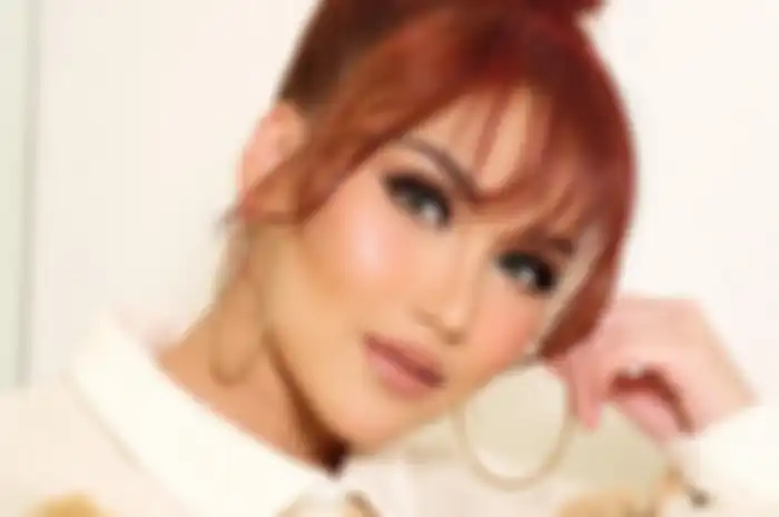 Pedangdut Ayu Ting Ting Tampil Bergaya Korean Look yang Banjir Pujian Netizen Hingga Disebut Mirip Song Hye Kyo