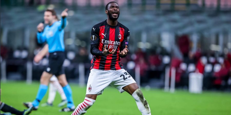 Piala Dunia - Kalah Saing dengan Harry Maguire, Fikayo Tomori Dapat Wejangan dari Legenda Man United