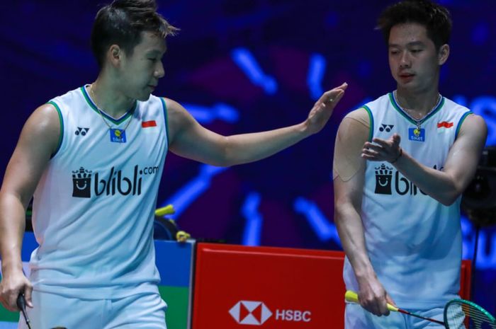 Pasangan ganda putra Indonesia, Marcus Fernaldi Gideon/Kevin Sanjaya Sukamuljo, pada semifinal All England Open 2020 di Arena Birmingham, Inggris, Sabtu (14/3/2020).