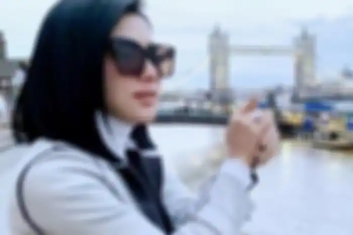Kini jadi menantu konglomerat tajir, ternyata dulunya Syahrini merupakan seorang biduan dangdut sebelum jadi Diva Tanah Air