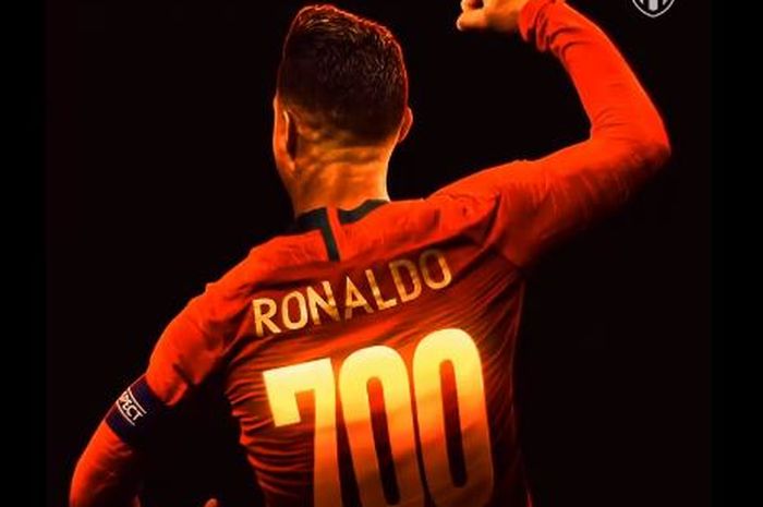 Megabintang timnas Portugal, Cristiano Ronaldo, mencetak gol ke-700 saat melawan timnas Ukraina dalam laga Grup B Kualifikasi Euro 2020 di Stadion NSK Olimpiyskyi, Senin (14/10/2019).