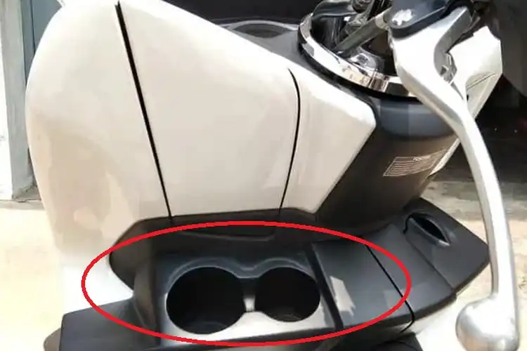 Mantap, Fitur Baru Dashboard Softdrink di Honda PCX 150, Dijamin Enggak Bakal Kehausan