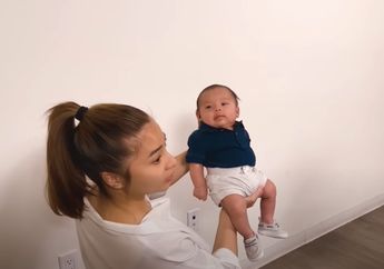 Datangi KJRI Los Angeles, Nikita Willy dan Indra Priawan Temani Putranya yang Baru Berusia 2 Bulan untuk Urus Surat Ini, Mau Pulang ke Indonesia?