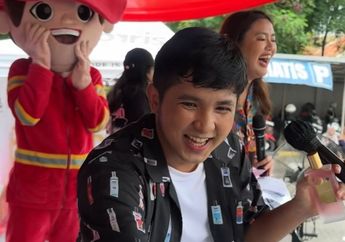 Hebohnya Jirayut Alih Profesi Jadi Penjaga Kasir