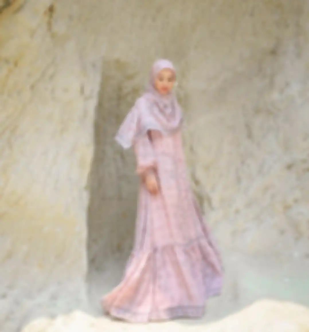 Inspirasi OOTD warna pink pastel ala Laudya Cynthia Bella bikin penampilan anggun dan stylish