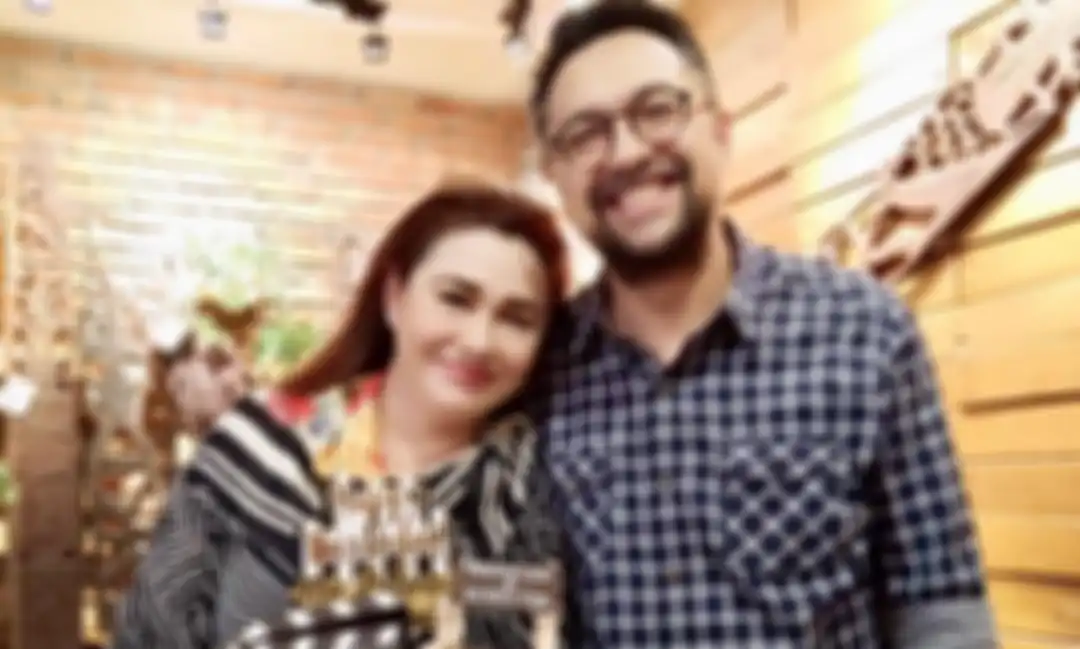 Kisah Cinta Nia Zulkarnaen dan Ari Sihasale