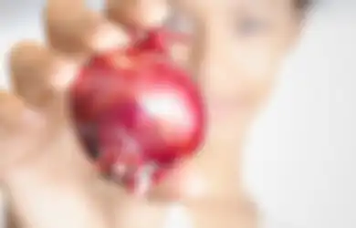 Enggak Bikin Bau, Ini 5 Manfaat Bawang Merah Buat Kesehatan Rambut!