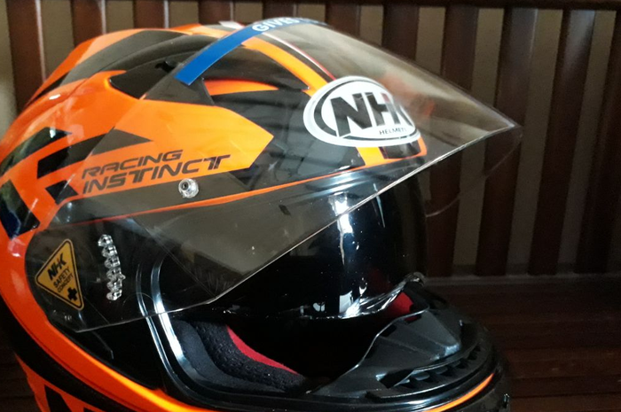 Ilustrasi visor helm