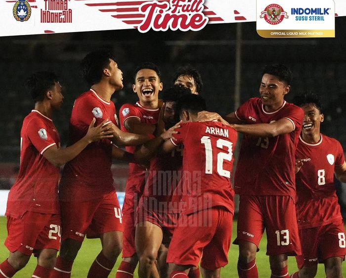 Selebrasi pemain timnas Indonesia usai Asnawi Mangkualam mencetak gol ke gawang Myanmar di Piala AFF 2024 di Stadion Thuwunna, Senin (9/12/2024).