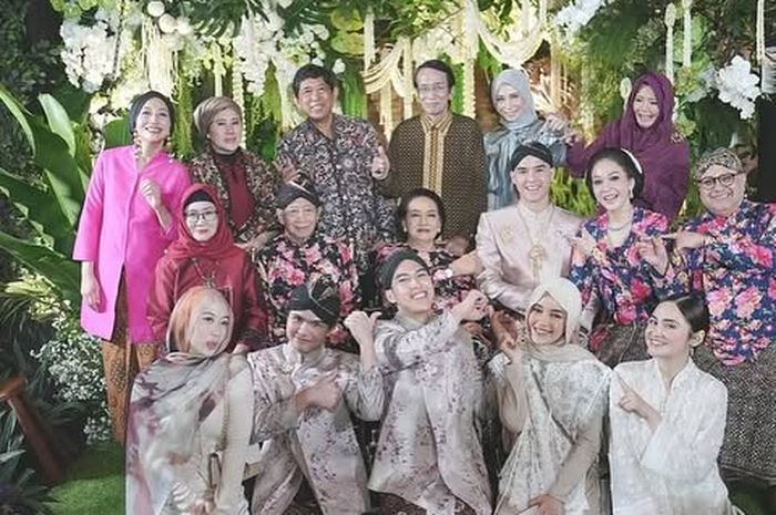 Simak profil Harjono Sigit, ayah Maia Estianty yang ikut saksikan Al Ghazali ucap ijab kabul. 