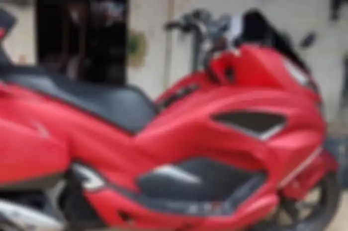 Honda PCX 150 modif Gold Wing.