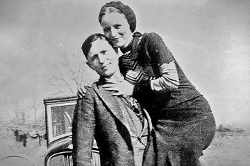 Bonnie dan Clyde: Dua Sejoli Kriminal yang Hanya Terpisahkan Maut
