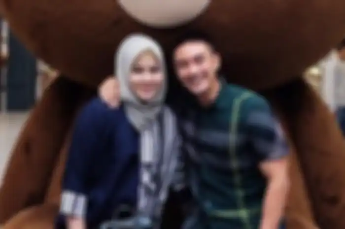 Sherrin Tharia mantan istri Zumi Zola