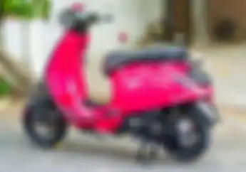 Ini Dia Baru Vespa Sprint Hedon, Kelirnya Imut Tapi Spare Partnya Bikin Melongo