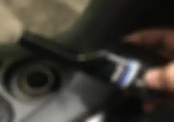 Yang Rajin Rawat Motor Suka Bingung, Apa Sih Beda Carbon Cleaner dan Injector Cleaner?