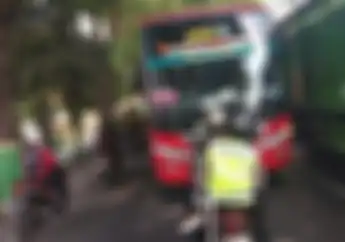 Enggak Berkutik, Polisi Pukul Mundur Bus Ngeblong di Tuban, Sopir Langsung Keringet Dingin