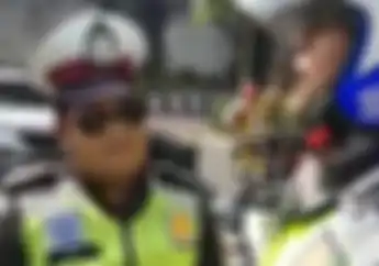 Waspada... Polisi Ungkap Ciri Polisi Gadungan, Salah Satunya Adalah Posisi Papan Nama di Seragamnya