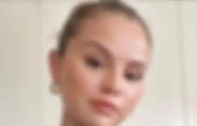 8 Hal Buruk yang Terjadi pada Kulit Kalau Kita Pakai Makeup Tiap Hari