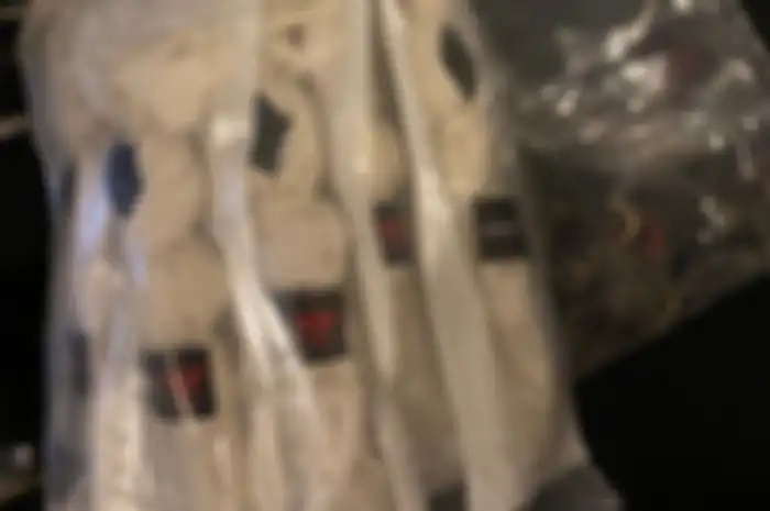 Menyambut perilisan film horor Pengabdi Setan 2, Joko Anwar bikin merchandise Pulpen Pocong!