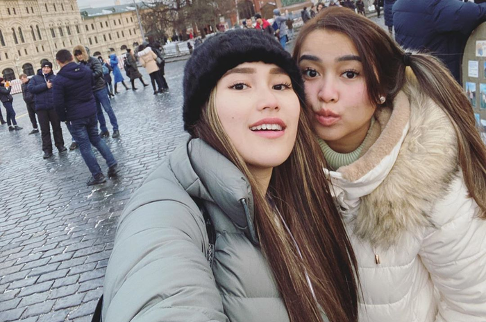 Ayu Ting Ting dan adiknya, Syifa