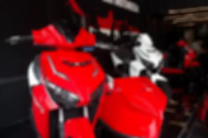 Motor listrik Gesits dengan sidecar 