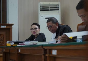 Kelelahan Sidang, Nikita Mirzani Ngaku Lupa Tanya Soal Penangguhan Penahanan