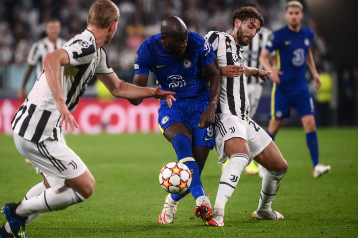 Juventus sukses membuat penyerang Chelsea, Romelu Lukaku, mati kutu pada matchday kedua Grup B Liga Champions 2021-2022.