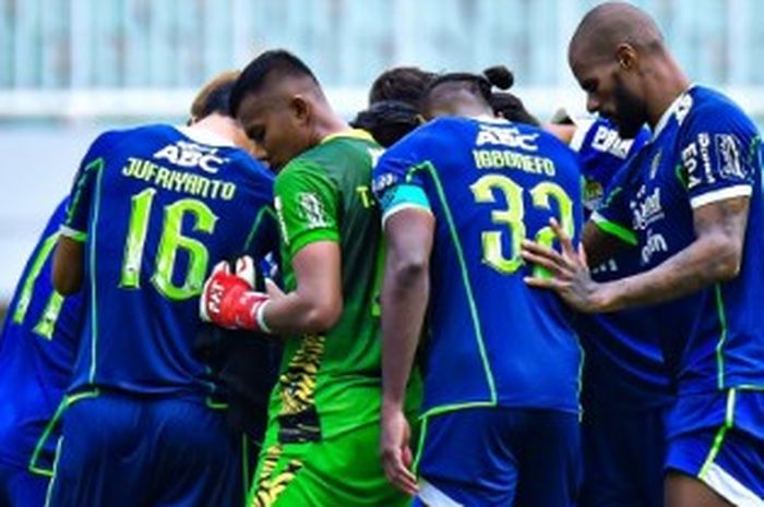 Satu pemain seharga Rp2,1 miliar dilepas Persib jelang dimulainya Liga 1 2023-2024.