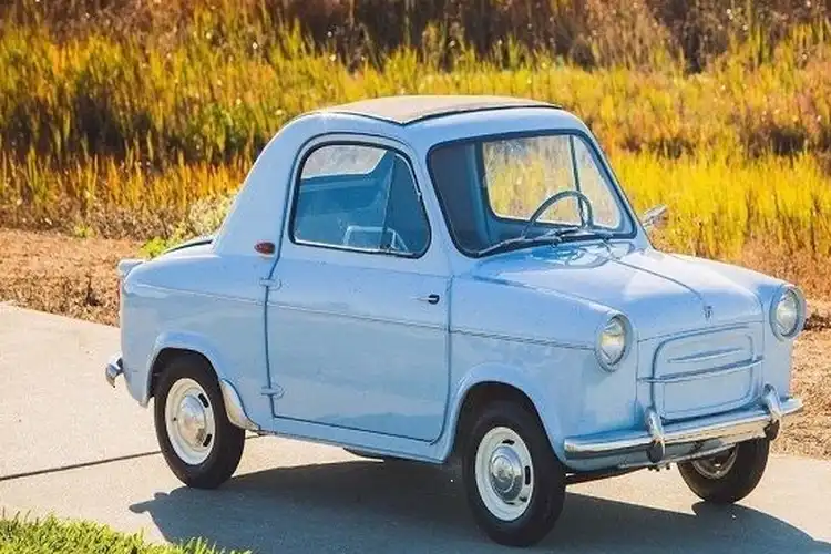 Gak Cuma Motor, Ternyata Vespa Pernah Bikin Mobil Pakai Mesin 2-Tak, Nih Tampangnya