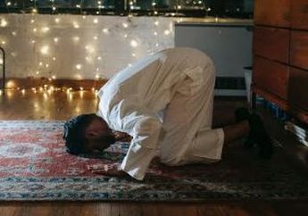 Ramadhan 2021: Yuk Simak Niat dan Tata Cara Sholat Witir 3 Rekaat di Bulan Ramadhan