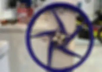 Di GIIAS 2023 Chemco Jual Pelek Motor Khusus Balap Ring 17, Bahan Aluminium Harga Murah