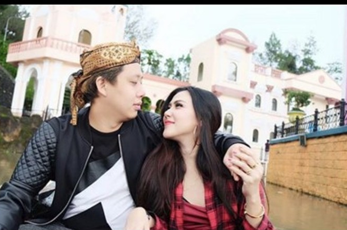 Rey Utami dan Pablo Putra Benua